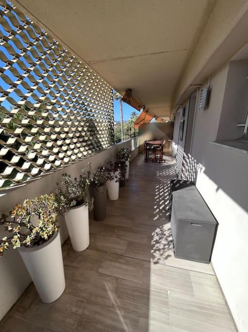 Appartement Avec Terrasse, Vue Jardin Et Piscine Antibes Exterior photo